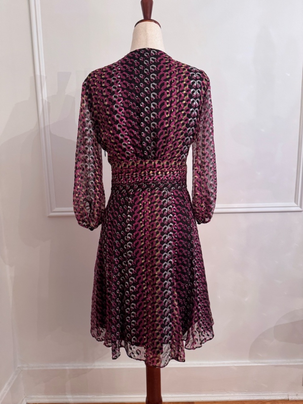 Diane von Furstenberg Silk Dress Purple Black Geometric Print Size 4 - Picture 3 of 7